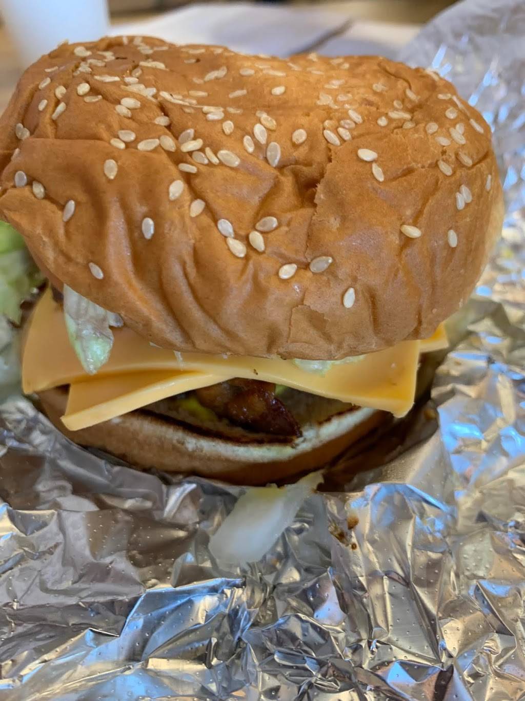 Five Guys | meal takeaway | 4833 S Hulen St, Fort Worth, TX 76132, USA | 8172638900 OR +1 817-263-8900