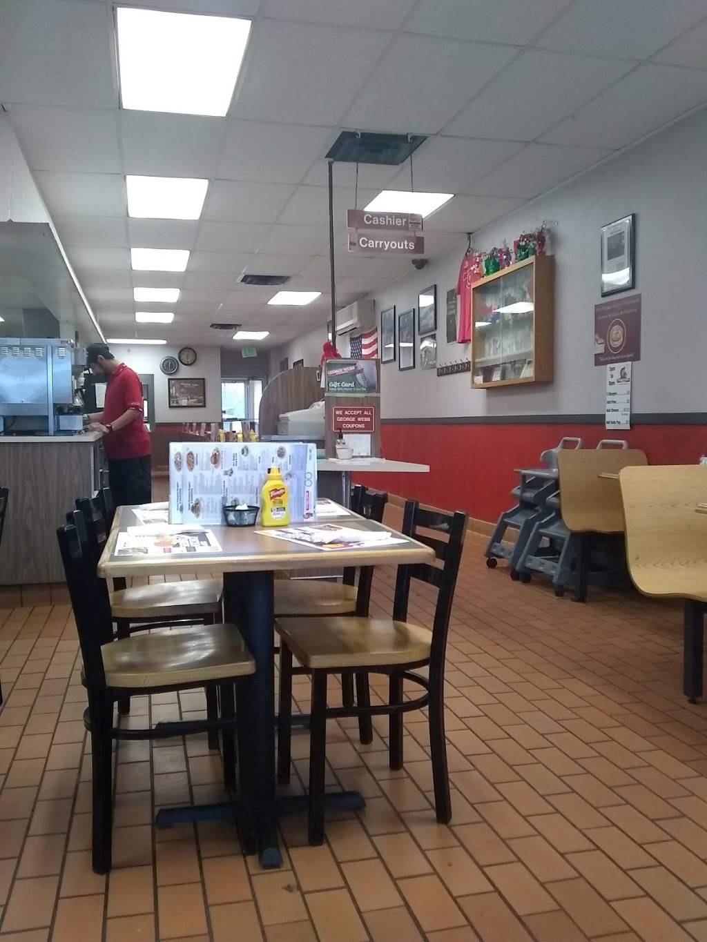 George Webb Restaurant | restaurant | w63n151 Washington Ave, Cedarburg, WI 53012, USA | 2623753626 OR +1 262-375-3626