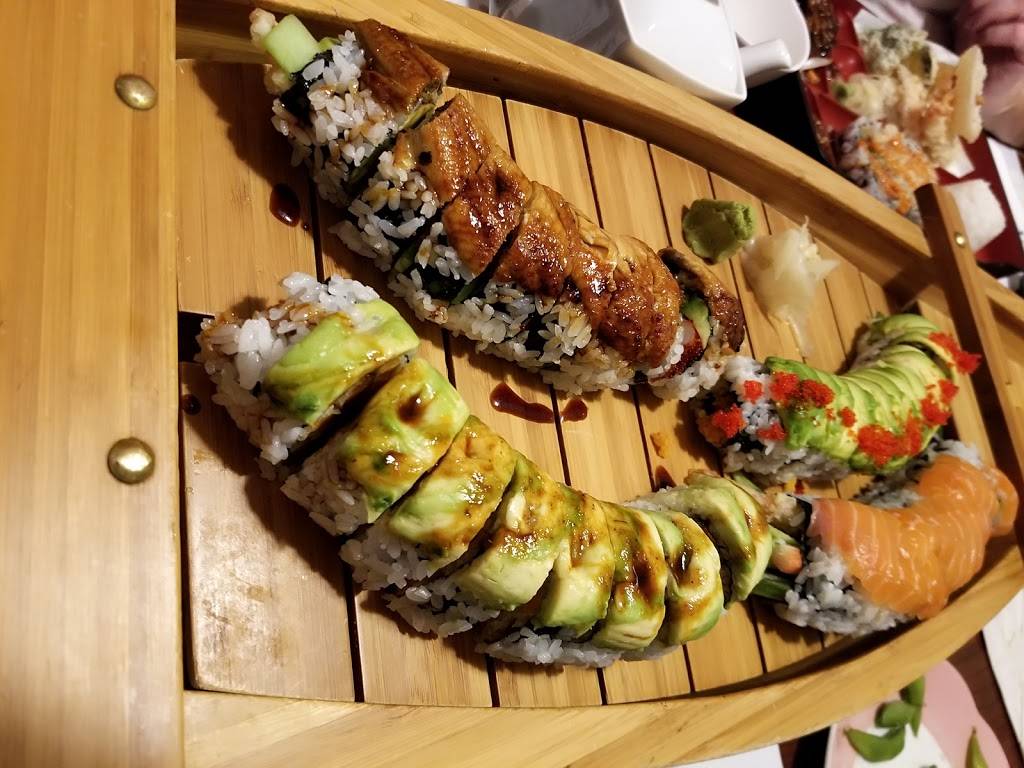 Oyaji Sushi | restaurant | 10341 Yonge St, Richmond Hill, ON L4C 3C1, Canada | 9052376272 OR +1 905-237-6272
