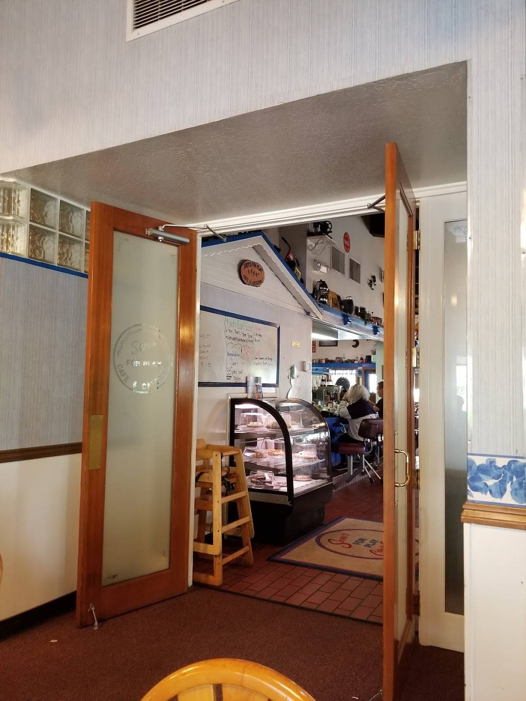 Sams for Play Cafe & Catering | cafe | 2630 Cleveland Ave, Santa Rosa, CA 95403, USA | 7075282929 OR +1 707-528-2929