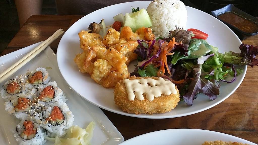 Kings Burgers and Got Sushi | restaurant | 9345 Reseda Blvd, Northridge, CA 91324, USA | 8188856456 OR +1 818-885-6456