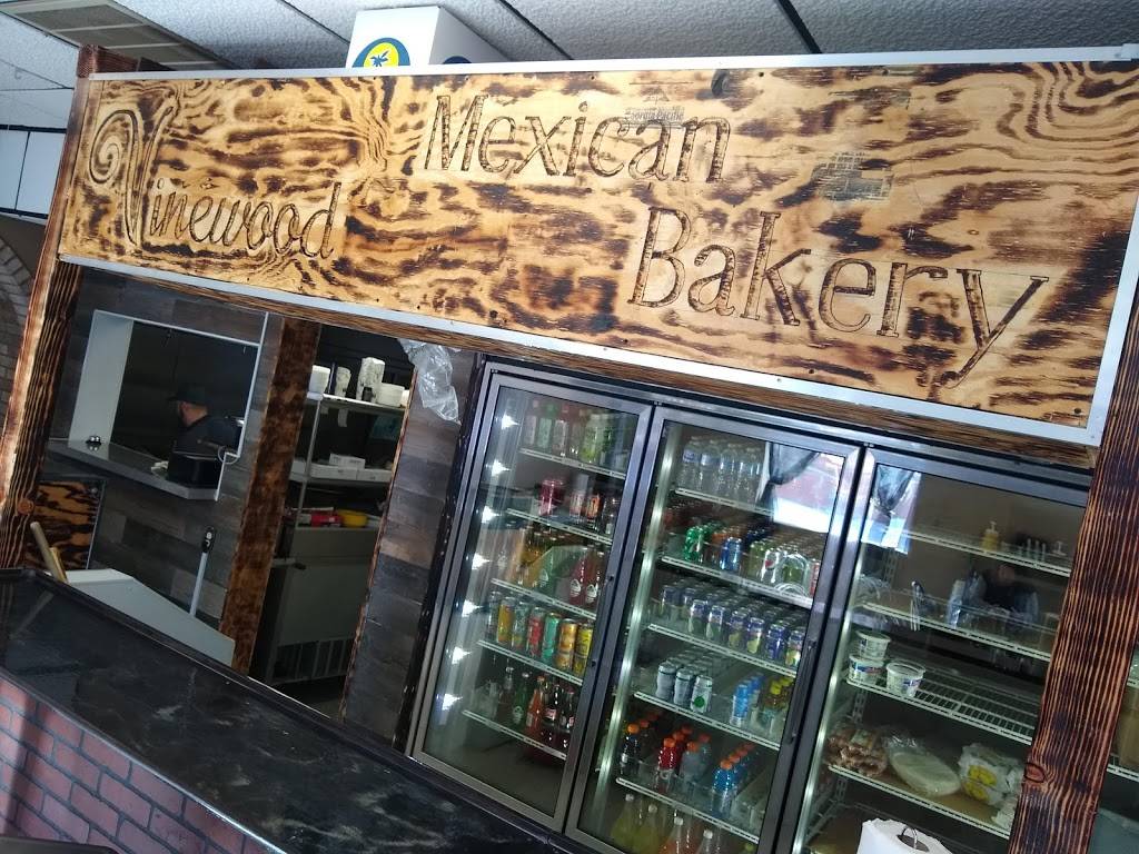 El Bigotes Tacos & Burgers | restaurant | 988 Vinewood St, Wyandotte, MI 48192, USA | 3136104274 OR +1 313-610-4274