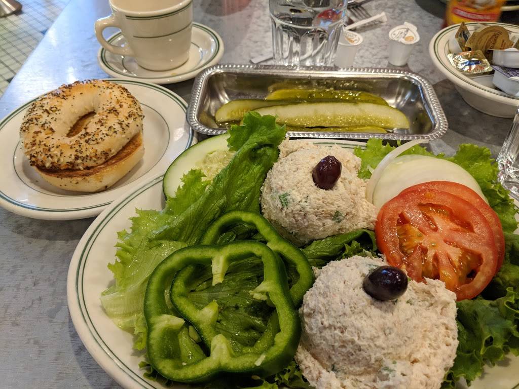 The Bagel Restaurant and Deli | restaurant | 3107 N Broadway, Chicago, IL 60657, USA | 7734770300 OR +1 773-477-0300