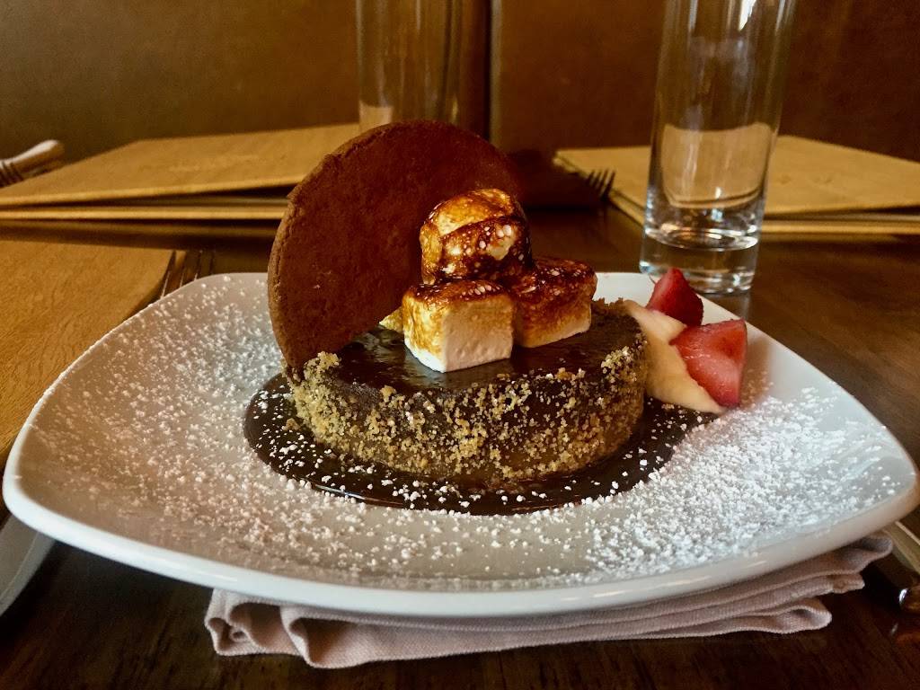 Chelsea Station Restaurant Bar & Lounge | night club | 105 Everett Ave, Chelsea, MA 02150, USA | 6174660754 OR +1 617-466-0754