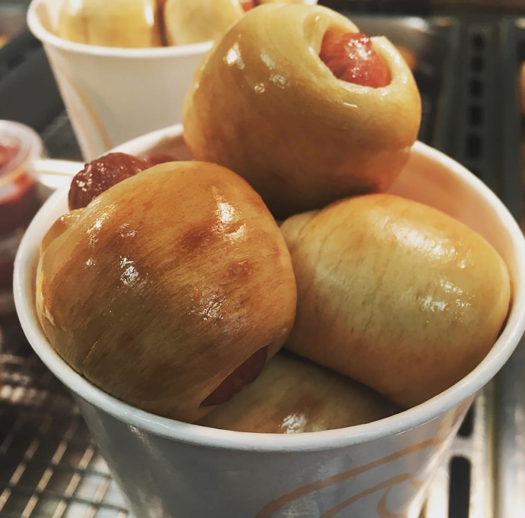 Pretzelmaker | restaurant | HAYWOOD MALL, 700 Haywood Rd, Greenville, SC 29607, USA | 8642882888 OR +1 864-288-2888