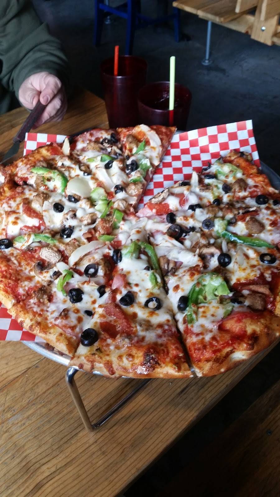 Blue Dog Gourmet Pizza | meal delivery | 2556 Lake Tahoe Blvd, South Lake Tahoe, CA 96150, USA | 5305410123 OR +1 530-541-0123