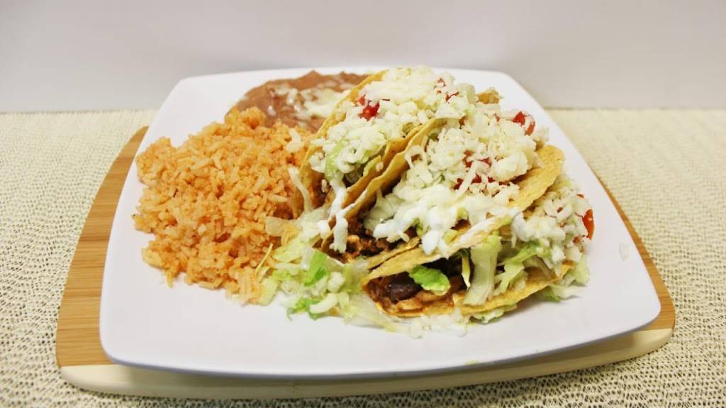 TacoSamich | restaurant | 535 N Country Club Dr, Mesa, AZ 85201, USA | 4808330128 OR +1 480-833-0128