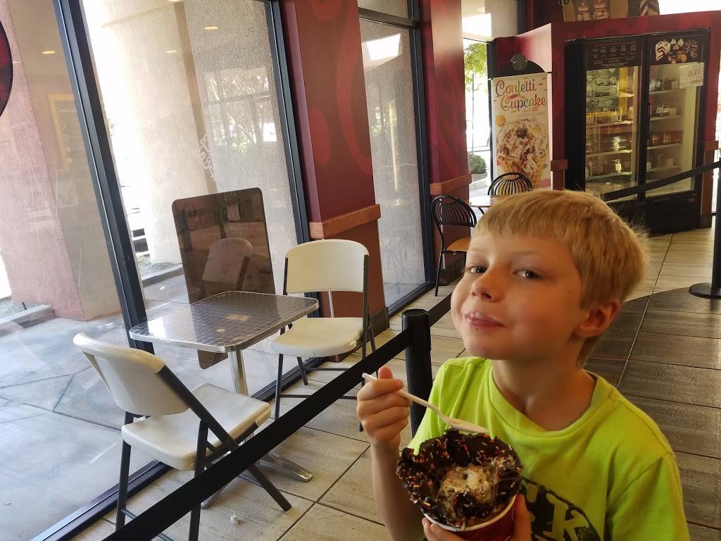 Cold Stone Creamery | bakery | 18740-A Soledad Canyon Rd, Santa Clarita, CA 91351, USA | 6612521300 OR +1 661-252-1300