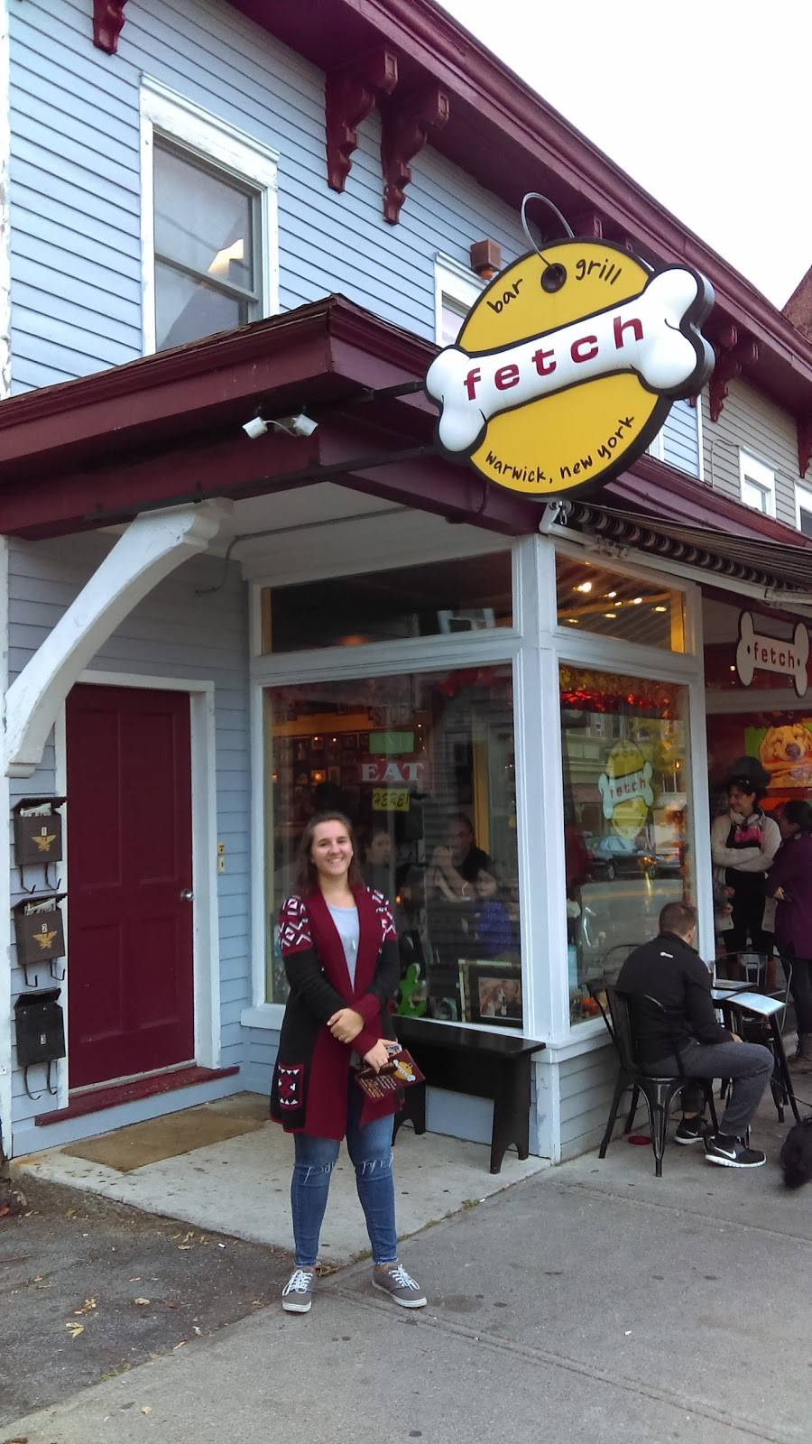 Fetch Warwick | restaurant | 48 Main St, Warwick, NY 10990, USA | 8459878200 OR +1 845-987-8200