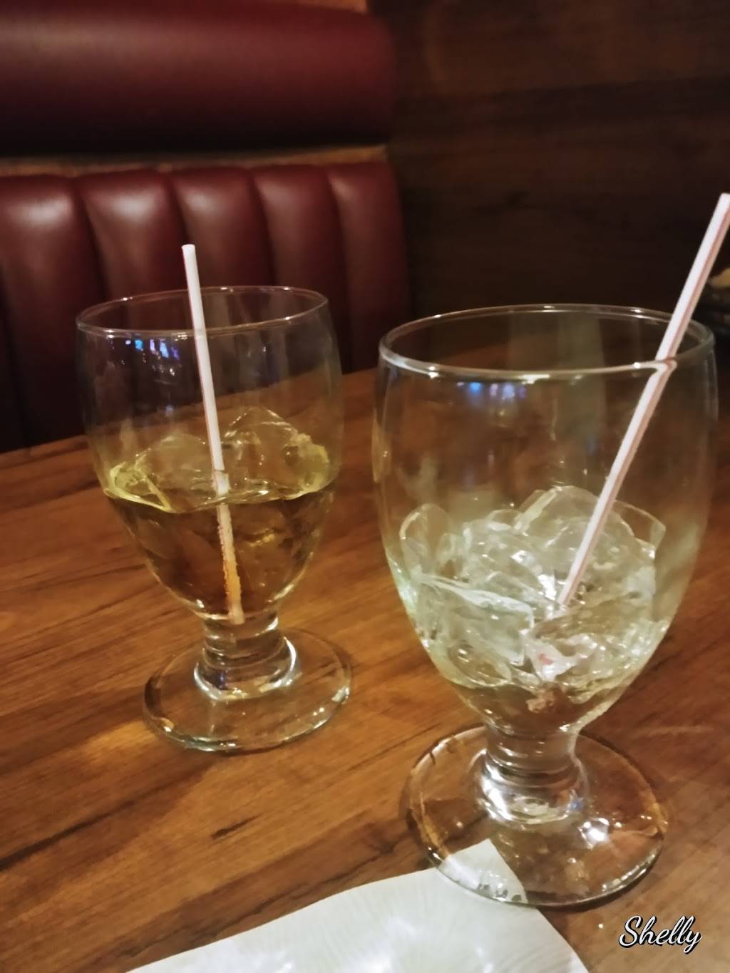 Shantie Food & Spirit | restaurant | 3535 E 9 Mile Rd, Warren, MI 48091, USA | 5867555055 OR +1 586-755-5055