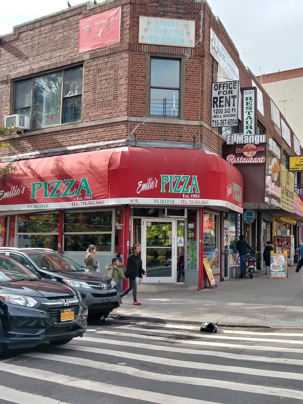 Emilios Pizza | restaurant | 80 W Kingsbridge Rd # 101, Bronx, NY 10468, USA | 7185633665 OR +1 718-563-3665