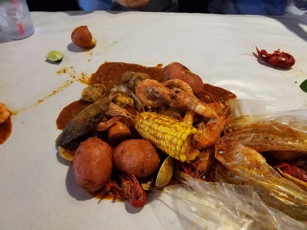 Seafood and Crawfish Restaurant | restaurant | 10173 Magnolia Ave, Riverside, CA 92503, USA | 9513595999 OR +1 951-359-5999