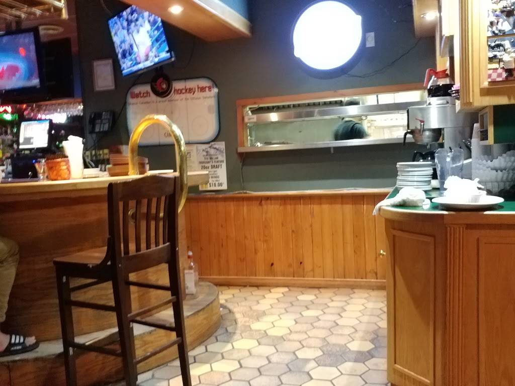 Finnigans Road House | restaurant | 955 Pembroke St E, Pembroke, ON K8A 3M3, Canada | 6137352333 OR +1 613-735-2333