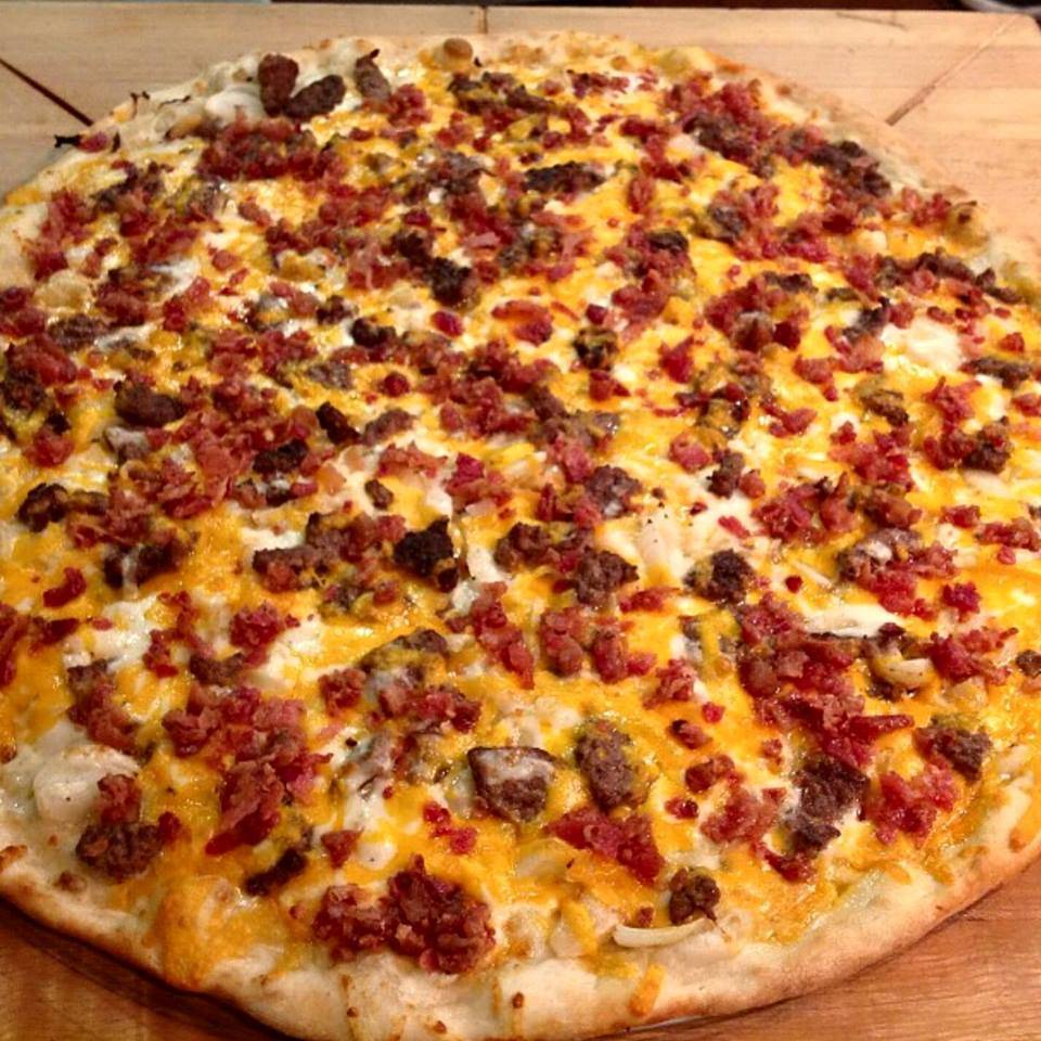 Slice on the Avenue - New York Pizza | restaurant | 8137 Honeygo Blvd, Nottingham, MD 21236, USA | 4109319866 OR +1 410-931-9866