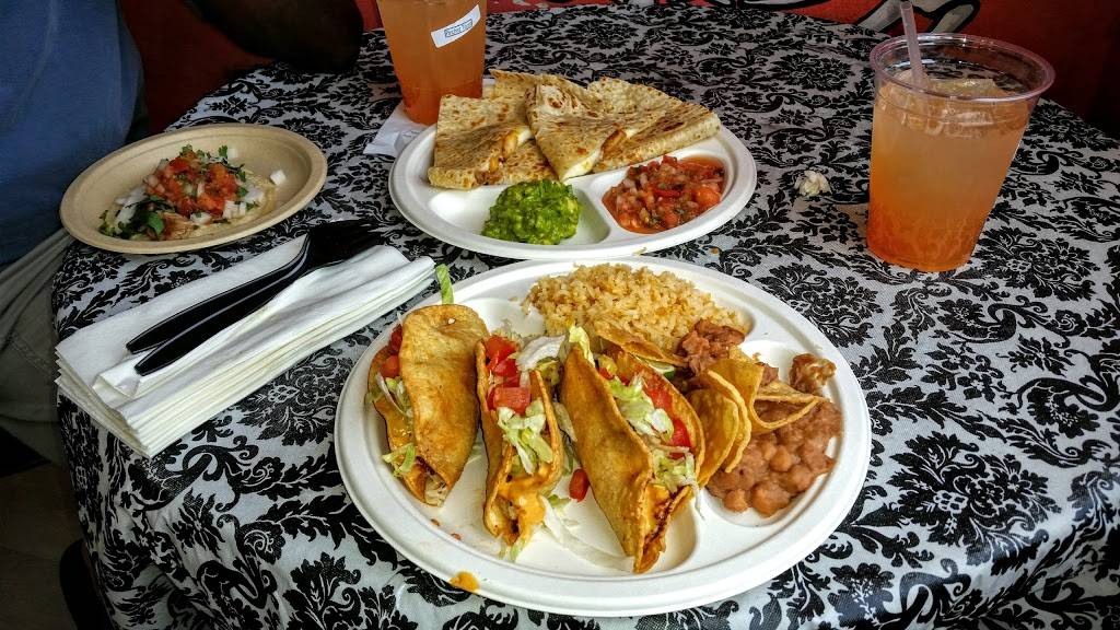 Pinches Tacos | restaurant | 707 Fremont St #5, Las Vegas, NV 89101, USA | 7029103100 OR +1 702-910-3100