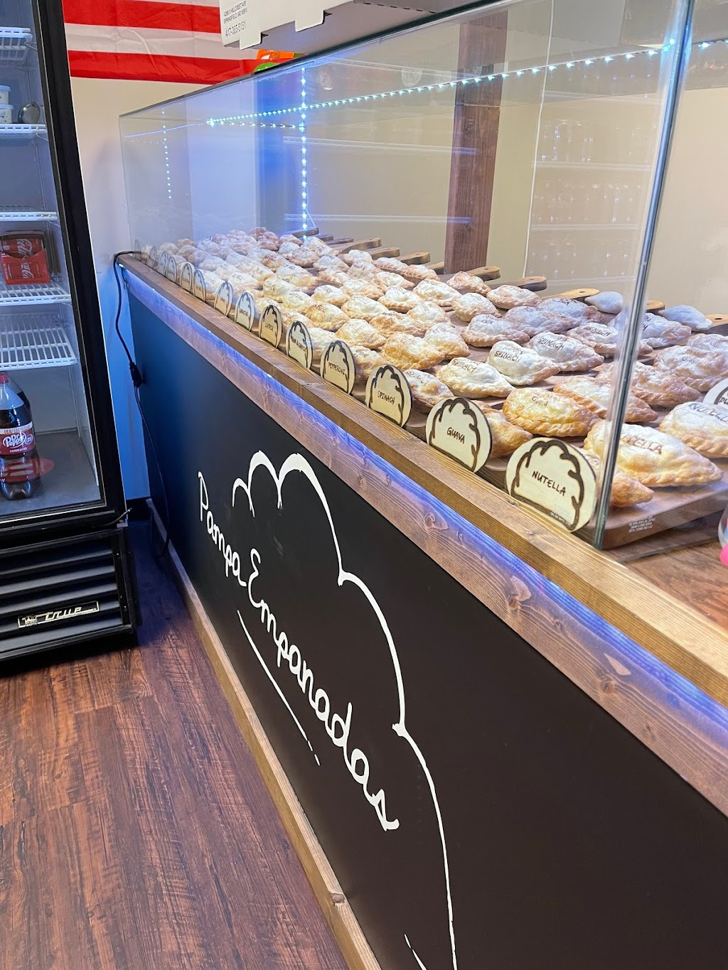 Pampa Empanadas | restaurant | 4268 S Hillcrest Ave #105, Springfield, MO 65810, USA | 4173655151 OR +1 417-365-5151