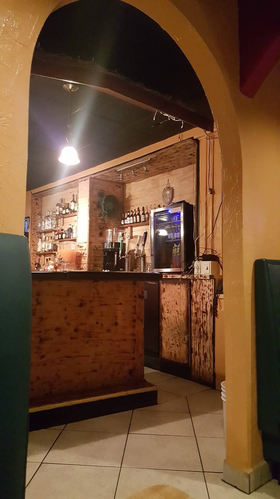 Los Riveras | restaurant | 700 N Koeller St, Oshkosh, WI 54902, USA | 9202352220 OR +1 920-235-2220