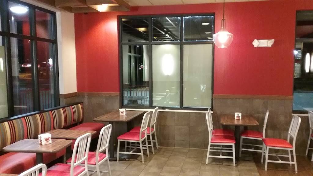 Arbys | restaurant | 105 Independence Blvd, Chatham, IL 62629, USA | 2176975555 OR +1 217-697-5555
