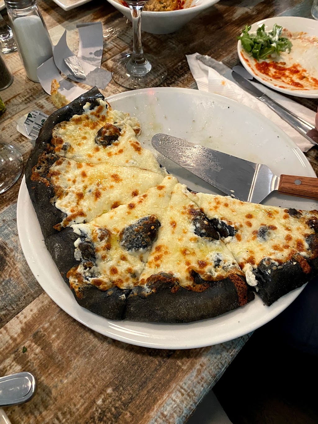 Gigis Restaurant | restaurant | 1950 NJ-35, Ortley Beach, NJ 08751, USA | 7322506024 OR +1 732-250-6024