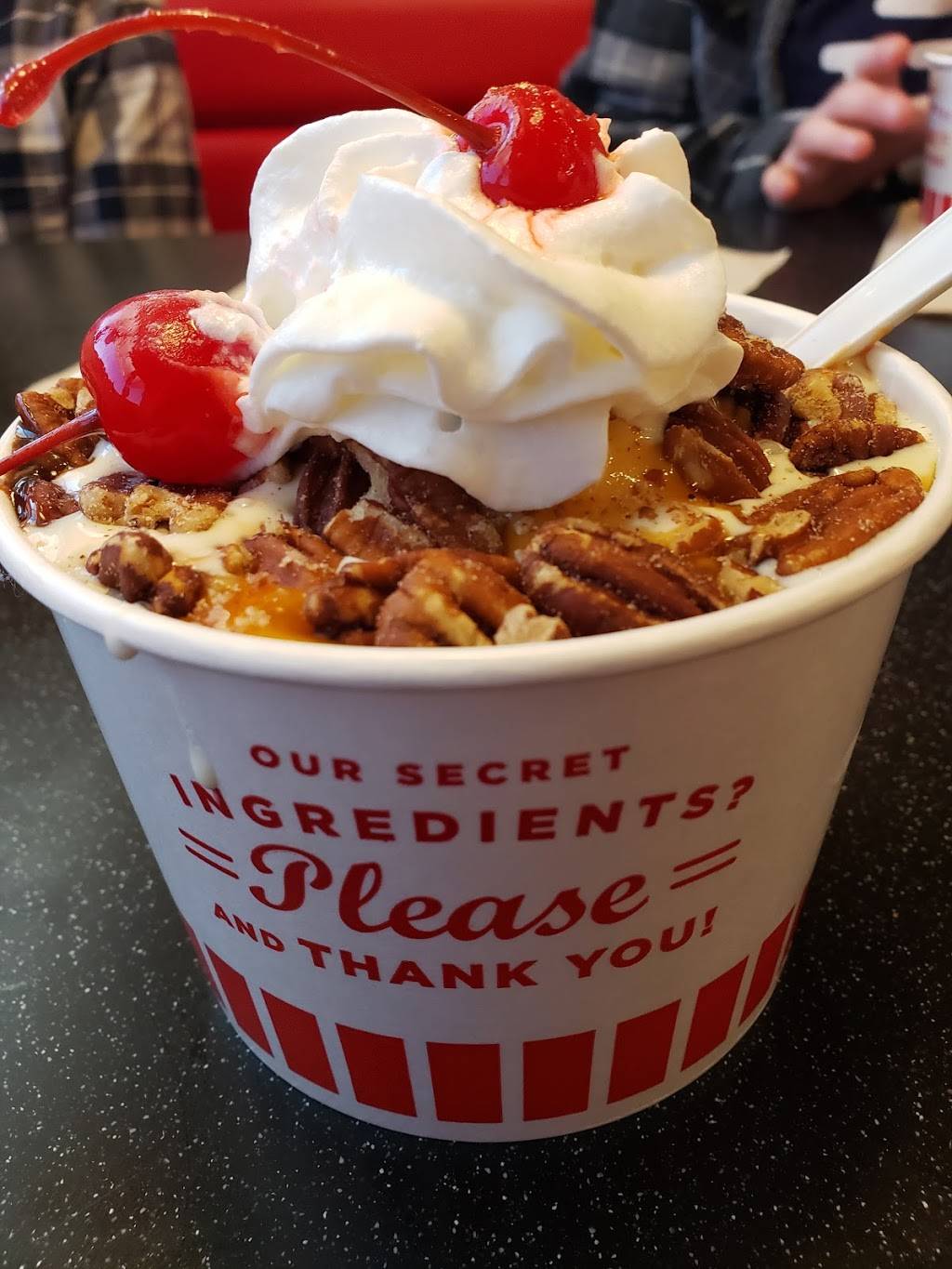 Freddys Frozen Custard & Steakburgers | restaurant | 4076 Alpine Ave NW, Comstock Park, MI 49321, USA | 6162588580 OR +1 616-258-8580