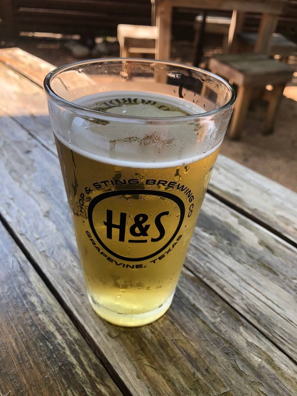 Black Rock Saloon and Grill | restaurant | 2300 E Lamar Blvd, Arlington, TX 76006, USA | 8176172793 OR +1 817-617-2793