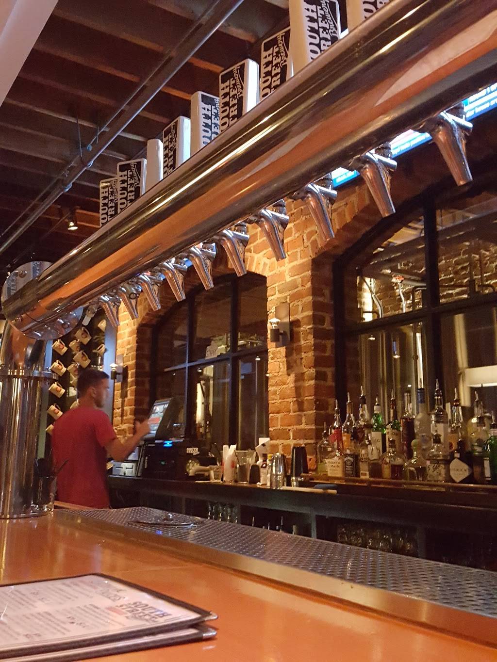 South Street Brewery | restaurant | 106 South Street West, Charlottesville, VA 22902, USA | 4342936550 OR +1 434-293-6550