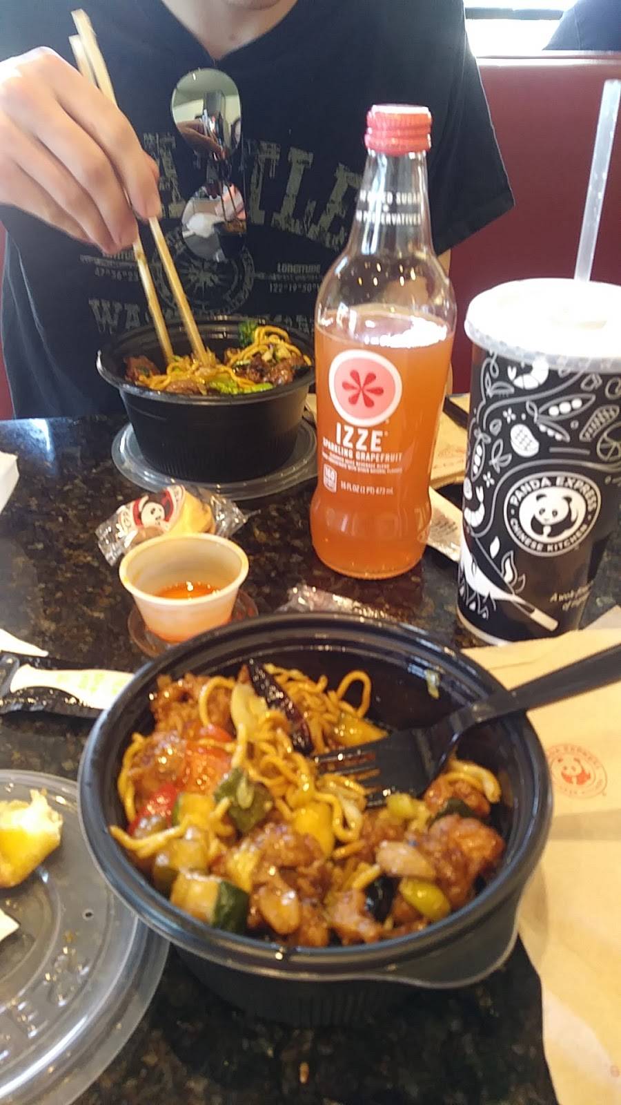 Panda Express | meal takeaway | 23861 Clinton Keith Rd, Wildomar, CA 92595, USA | 9516961387 OR +1 951-696-1387