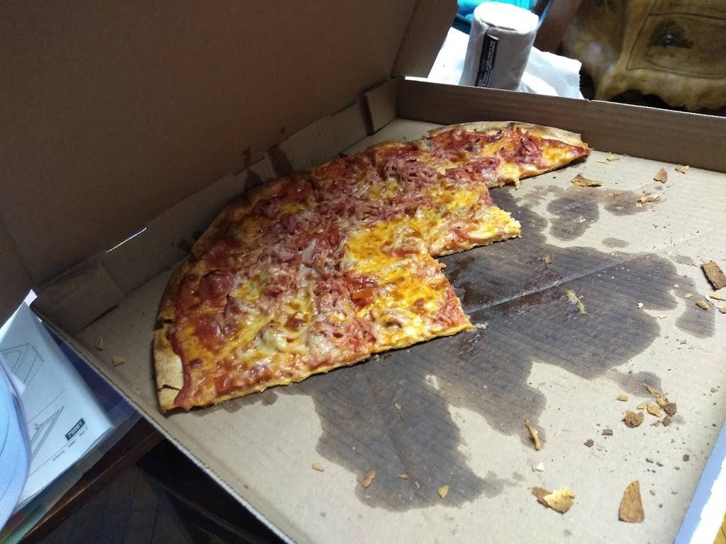 Mama Mias Pizzeria | restaurant | 218 W Savidge St, Spring Lake, MI 49456, USA | 6168420541 OR +1 616-842-0541