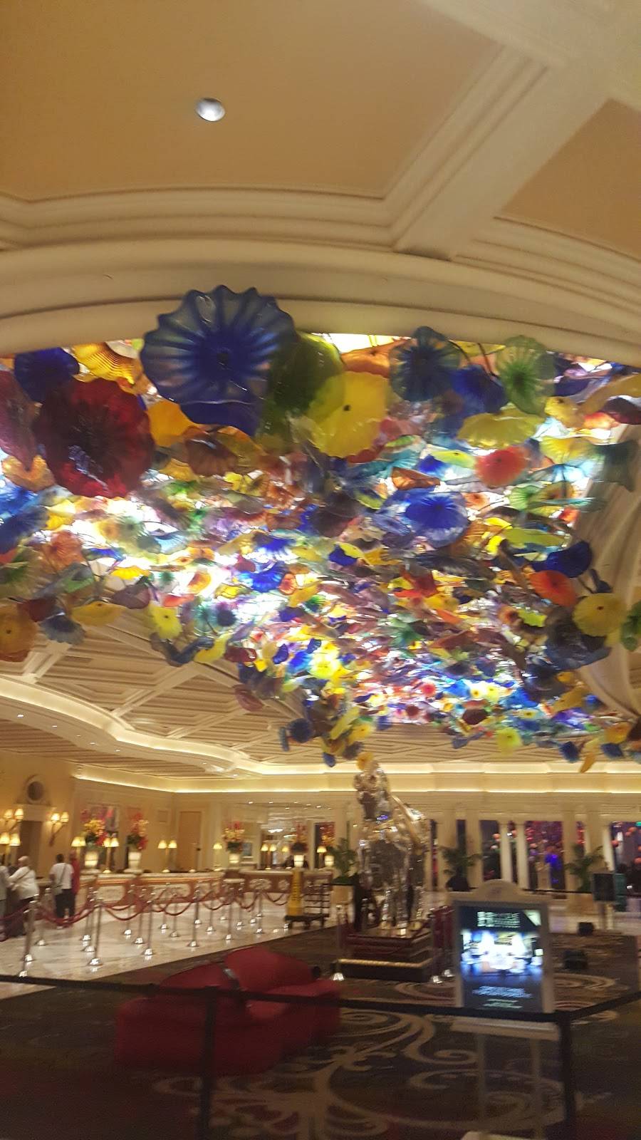 Sonic Drive-In | restaurant | 2082 E Warm Springs Rd, Las Vegas, NV 89119, USA | 7022696614 OR +1 702-269-6614