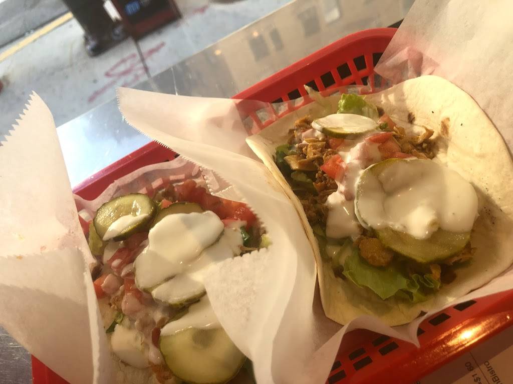 Oasis Fresh | restaurant | 500 W Diversey Pkwy, Chicago, IL 60614, USA | 7736665090 OR +1 773-666-5090