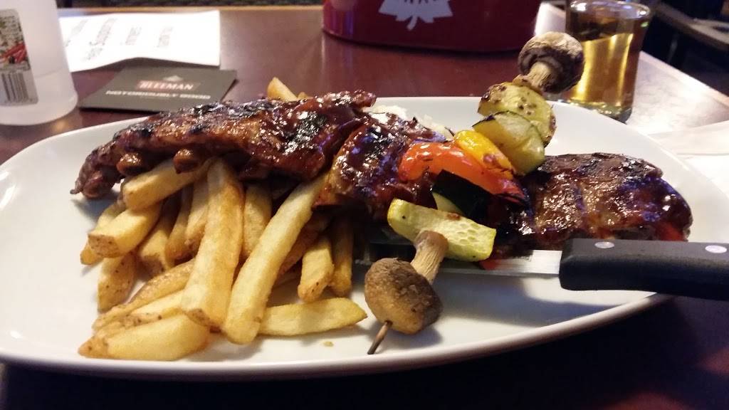 Edelweiss Tavern | restaurant | 600 Doon Village Rd, Kitchener, ON N2P 1G6, Canada | 5197480221 OR +1 519-748-0221