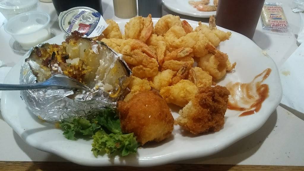 Cedar River Seafood Restaurant | restaurant | 2475 Blanding Blvd #1, Middleburg, FL 32068, USA | 9042824200 OR +1 904-282-4200