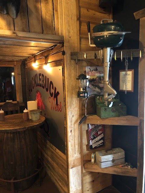 Hucklebuck 60 BBQ | restaurant | 29 Enterprise Dr, Seymour, MO 65746, USA | 4179352129 OR +1 417-935-2129