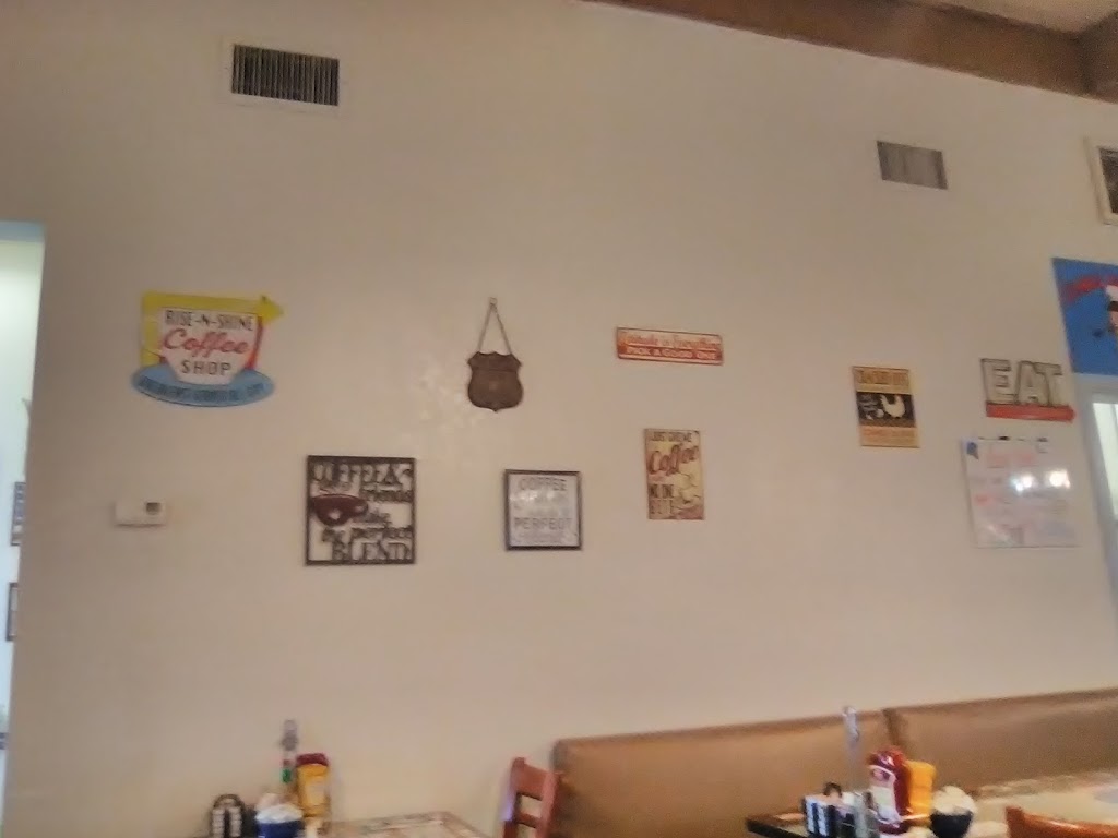 Annies | restaurant | 660 E Mingus Ave, Cottonwood, AZ 86326, USA | 9286344121 OR +1 928-634-4121