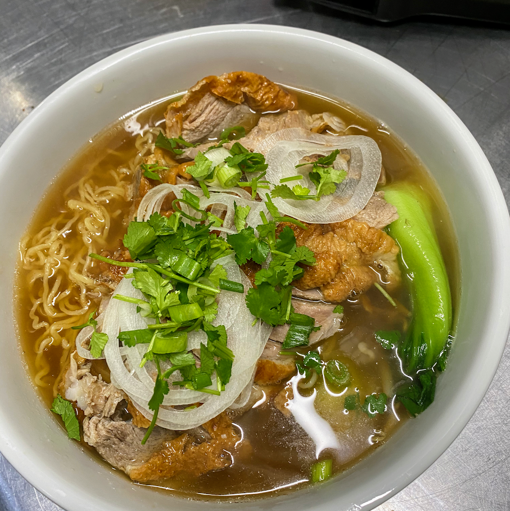 Pho &Thai Westborough | restaurant | 290 Turnpike Rd unit 130 B, Westborough, MA 01581, USA | 5088989888 OR +1 508-898-9888