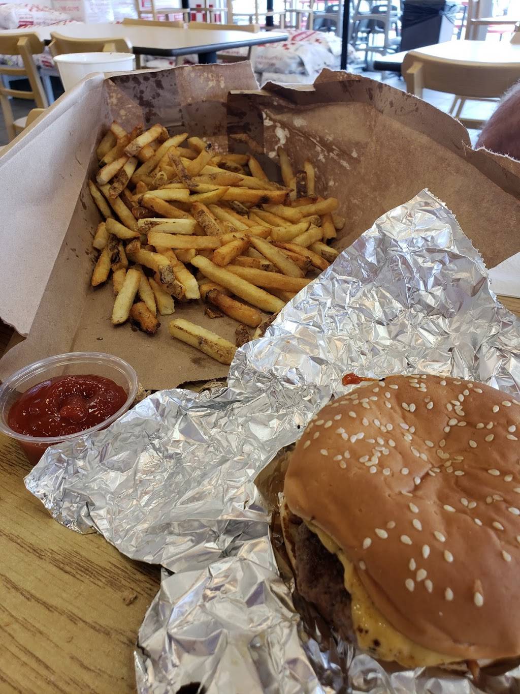 Five Guys | meal takeaway | 4989 S Broadway, Englewood, CO 80113, USA | 3038061111 OR +1 303-806-1111