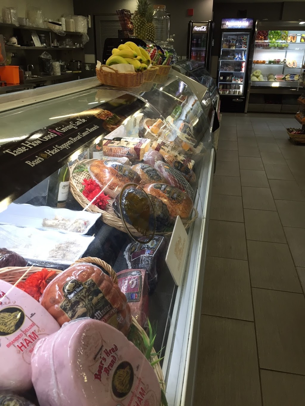 Miami beach deli market | meal takeaway | 300 Alton Rd Suite 100, Miami Beach, FL 33139, USA | 3056748805 OR +1 305-674-8805