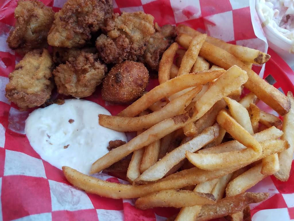 Hookers Waterfront Bar and Grill | restaurant | 27334 FM 457 Hwy, Sargent, TX 77414, USA | 9793239910 OR +1 979-323-9910