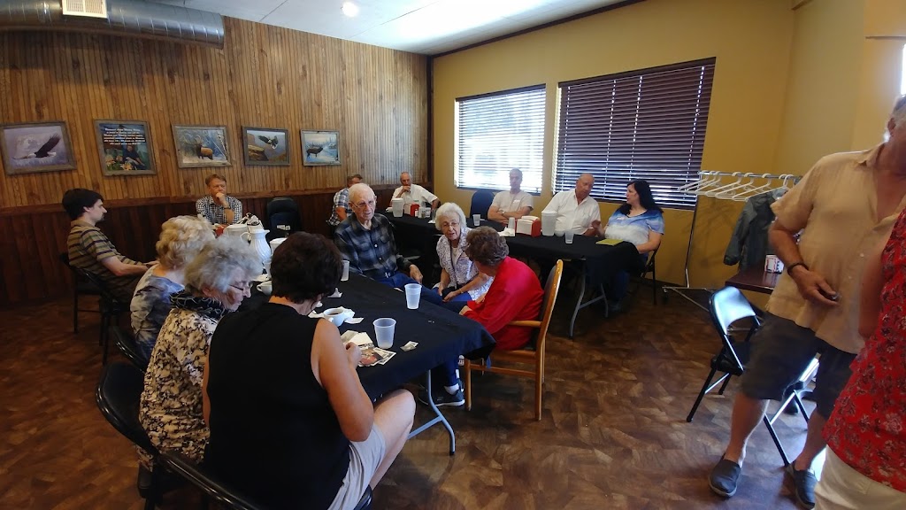 Roosters | restaurant | 221 S 5th St, Menno, SD 57045, USA | 6053875558 OR +1 605-387-5558