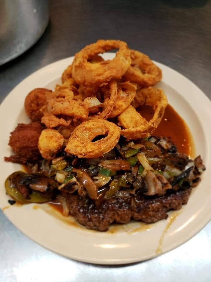 JennaBugs Cafe | restaurant | 421 W Elizabeth St, Clinton, NC 28328, USA | 9104901095 OR +1 910-490-1095