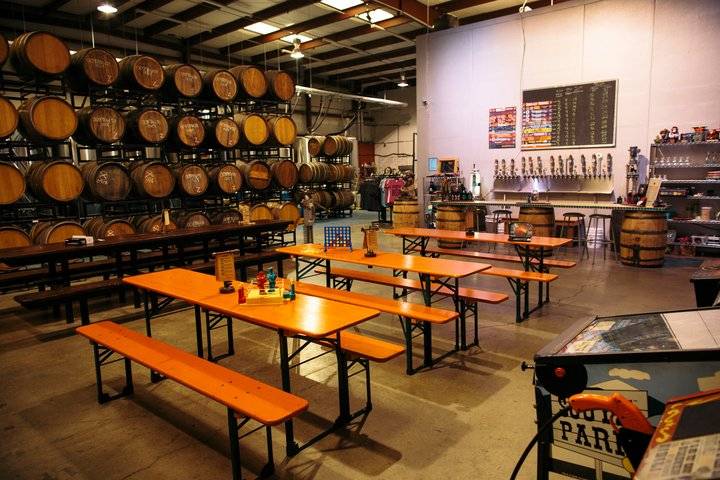 Strangeways Brewing | restaurant | 2277A Dabney Rd, Richmond, VA 23230, USA | 8043034336 OR +1 804-303-4336