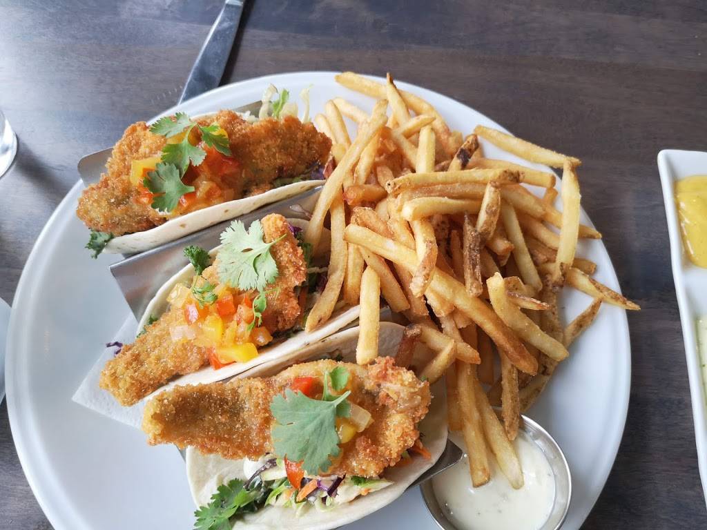 Lake House Restaurant | restaurant | 3100 N Service Rd, Vineland Station, ON L0R 2E0, Canada | 9055626777 OR +1 905-562-6777