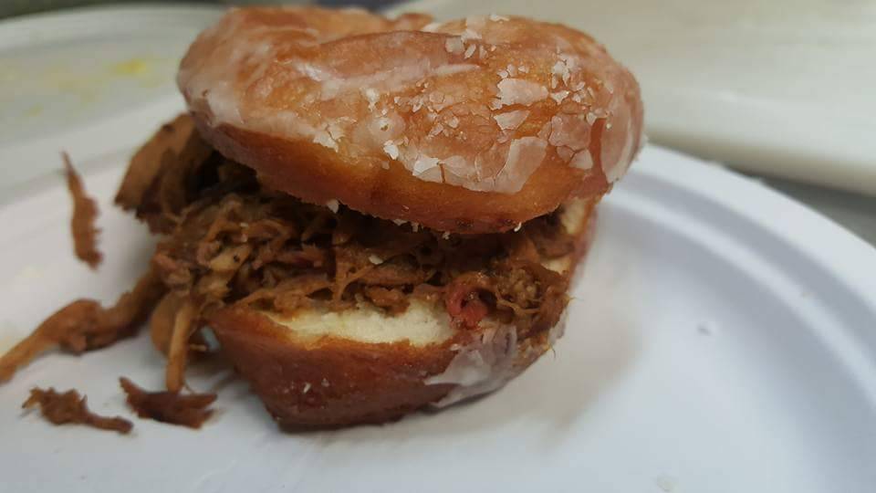 Hog-N-It-All BBQ | restaurant | 1543 S Bloomington St, Greencastle, IN 46135, USA | 2198636610 OR +1 219-863-6610