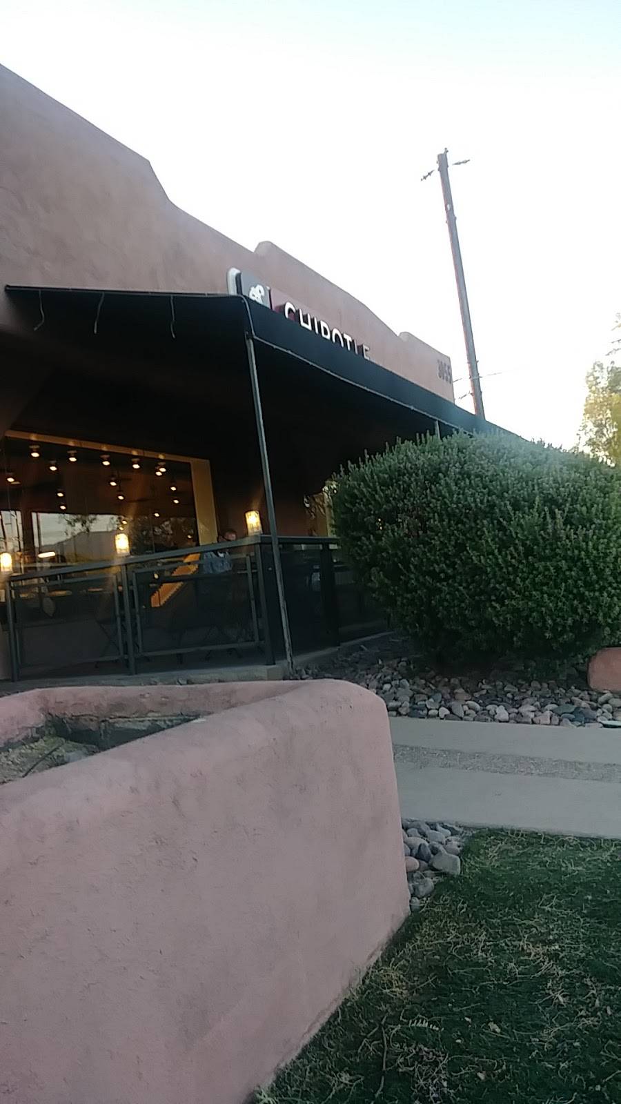 Chipotle Mexican Grill | restaurant | 3055 N Campbell Ave #183, Tucson, AZ 85719, USA | 5203251261 OR +1 520-325-1261