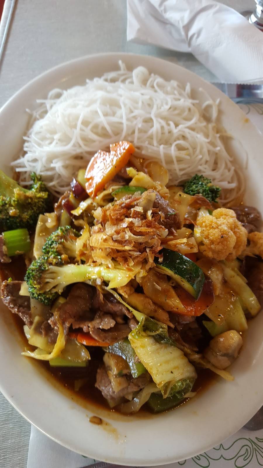 Restaurant Bambou DOr | restaurant | 605 Rue Principale, Laval, QC H7X 1C7, Canada | 4509695240 OR +1 450-969-5240