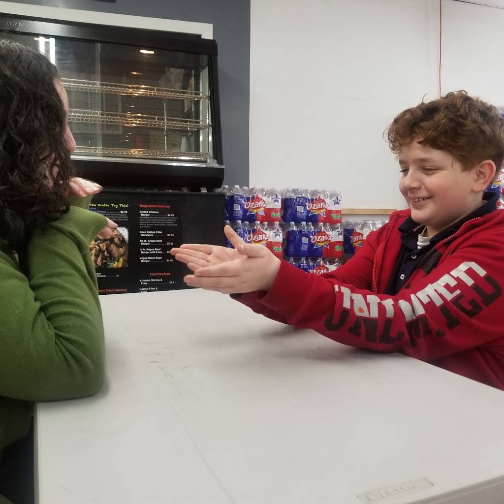 Shoppers Food Mart Eatery (Inside Cedar Corner Store) | meal takeaway | 1401 Cedar Ave, Austin, TX 78702, USA | 5123699162 OR +1 512-369-9162