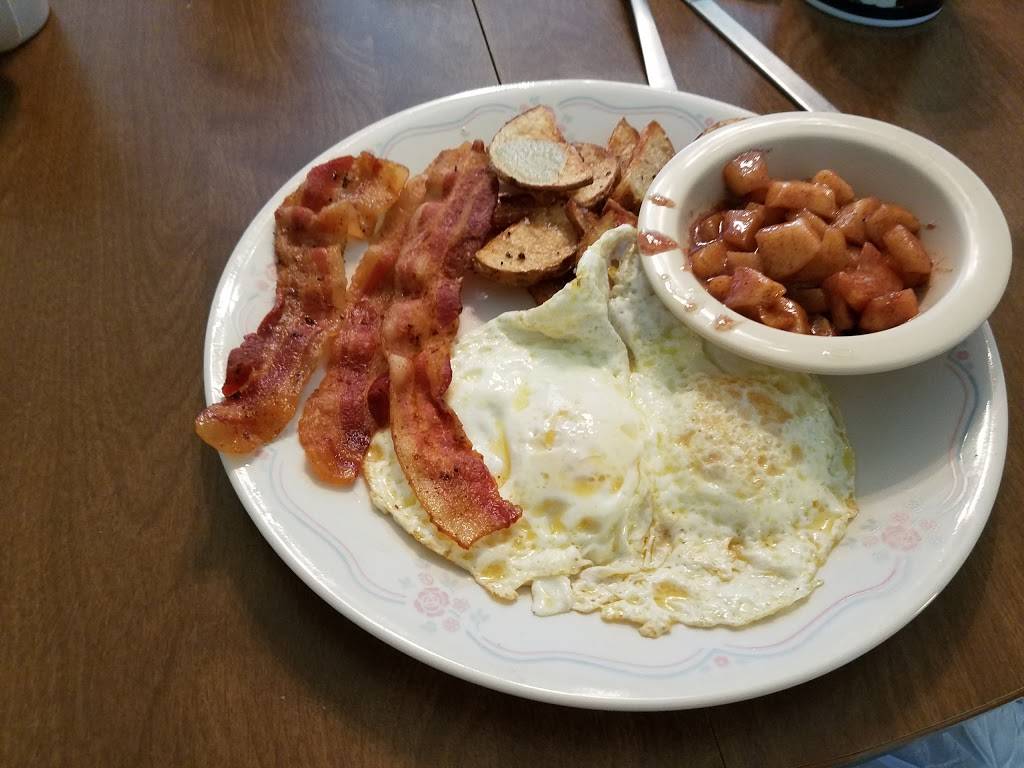 Rooster Robs | restaurant | 2544 TN-81 Scenic, Jonesborough, TN 37659, USA | 4233487525 OR +1 423-348-7525