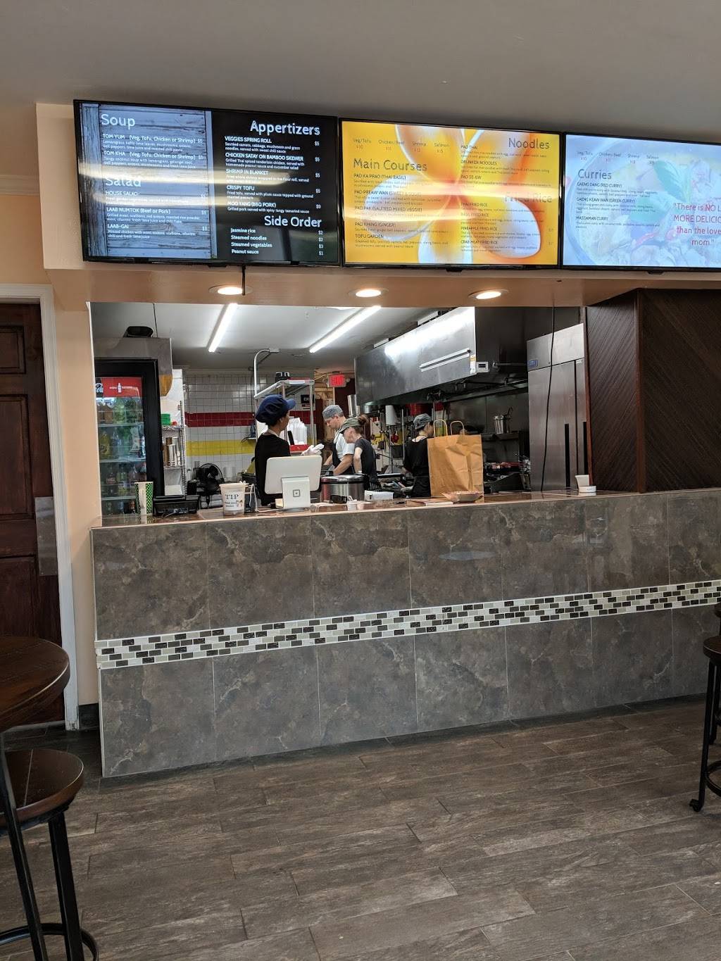 MAMA Thai | restaurant | 217 E Main St, Lansdale, PA 19446, USA | 2153684500 OR +1 215-368-4500