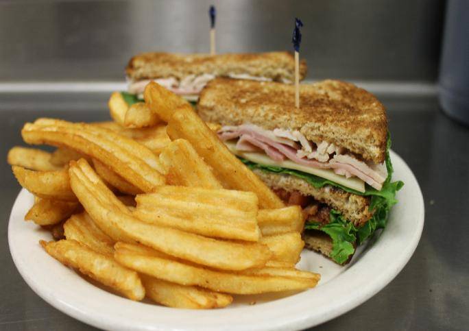 Sgt Peppers | restaurant | 930 Helena Ave N, Oakdale, MN 55128, USA | 6517387052 OR +1 651-738-7052