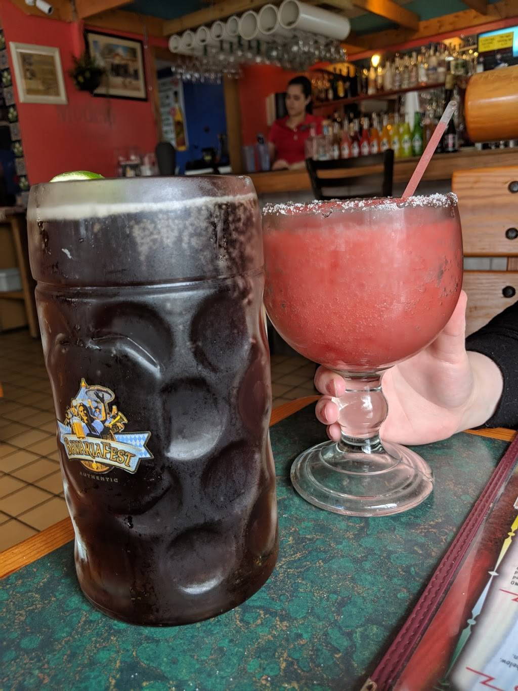 Los Magueyes Mexican Restaurant | restaurant | 1329 S Webster Ave, Green Bay, WI 54301, USA | 9204303755 OR +1 920-430-3755